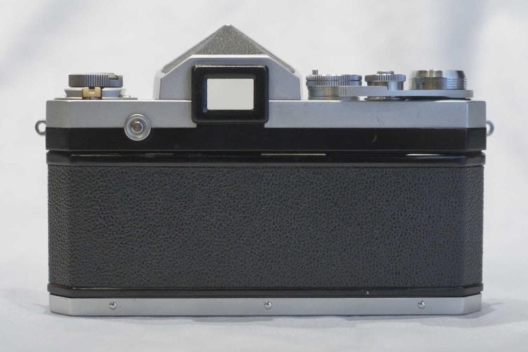 Nikon F シルバー　前期　658万番台　動作良好