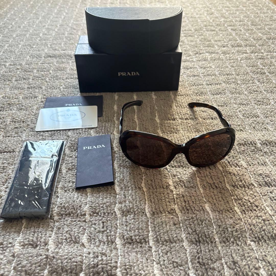 PRADA オーバーサイズサングラス ダークブラウン