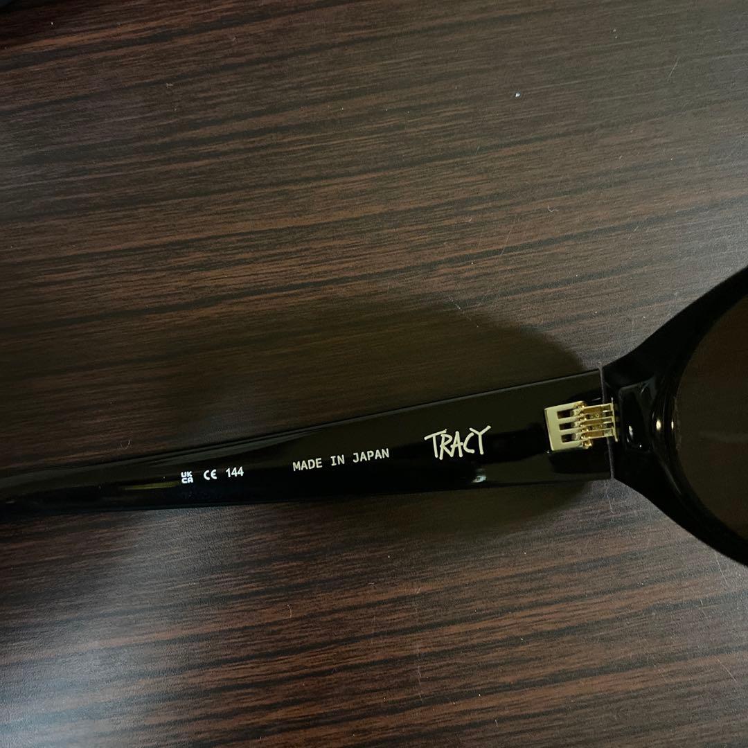 小物 stussy TRACY SUNGLASSES Black/Dark Amber