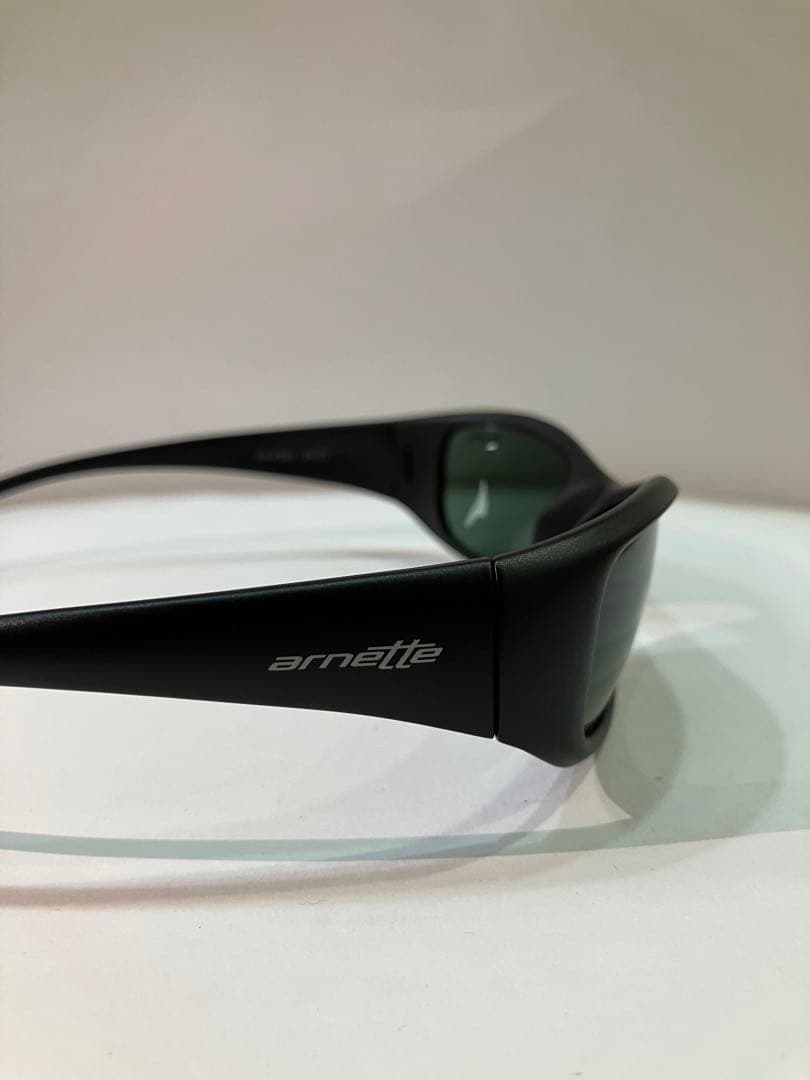 arnette アーネット　イタリア製 布ケース付き　サーフィン　スノボー