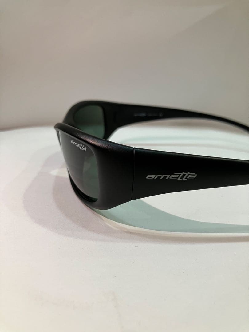 arnette アーネット　イタリア製 布ケース付き　サーフィン　スノボー