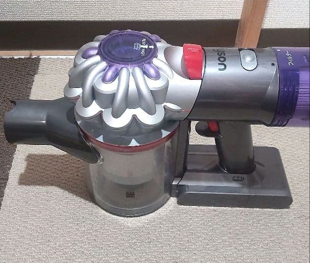 可動品！ダイソン　掃除機　v8プラス　sv25　10点セット　サイクロン掃除機