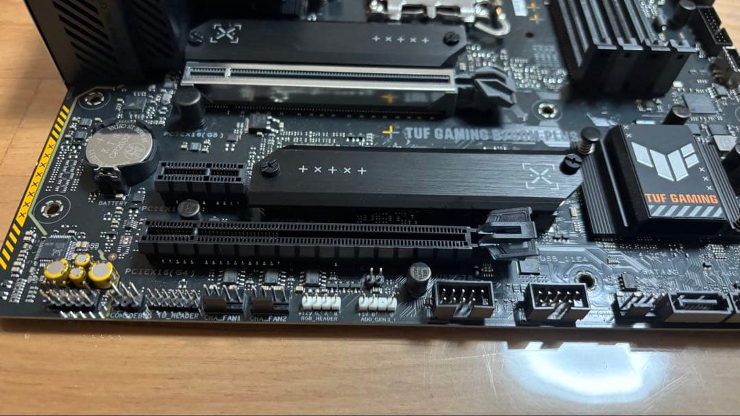 TUF GAMING B760M-PLUS D4 ※破損箇所あり マザーボード