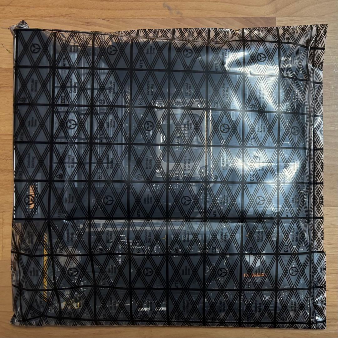 TUF GAMING B760M-PLUS D4 ※破損箇所あり マザーボード