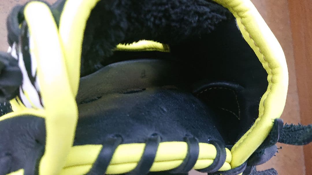 アンダーアーマー 2020年春季キャンプモデル 迷彩 内野手 軟式 グローブ 袋