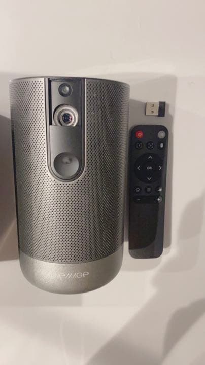 【ハイエンドモデル】ポータブルプロジェクター　シネマージュ