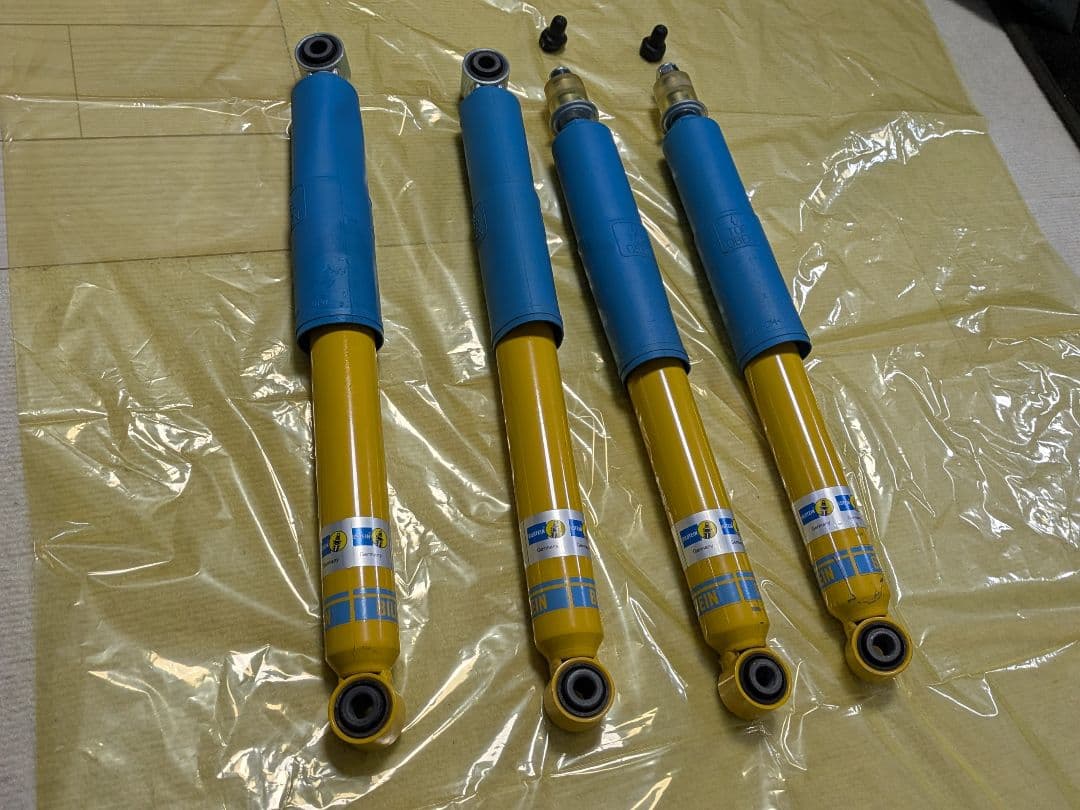 ジムニーJB64、JB74.、シエラ。ビルシュタインショックアブソーバー セット