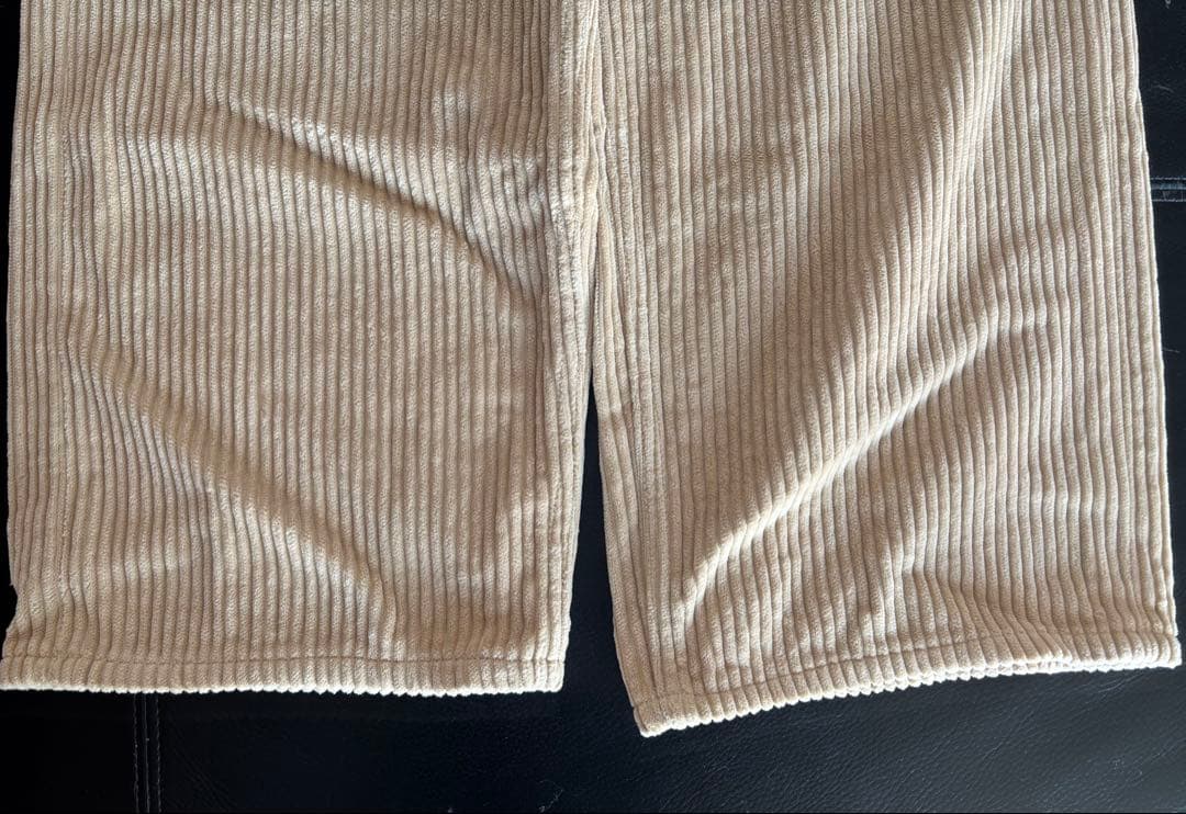 【ほぼ新品】CELINEキティジーンズ コーデュロイ パンツ