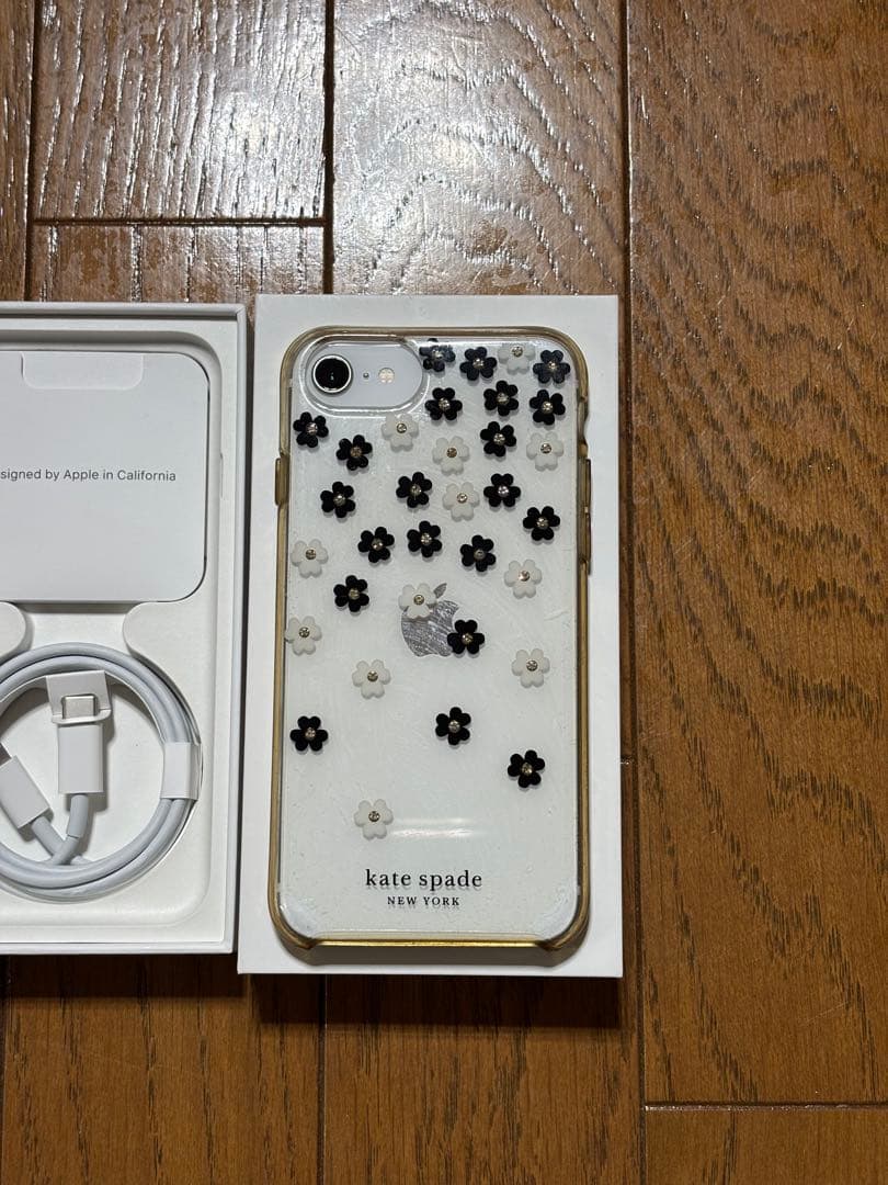 美品 iPhone SE 2 (第二世代) ホワイト128GB