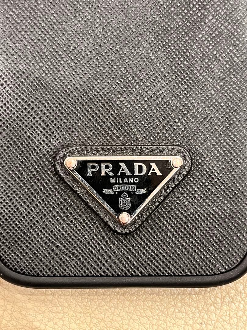 b*f様 サフィアーノレザー iPhone 16 Pro用ケース