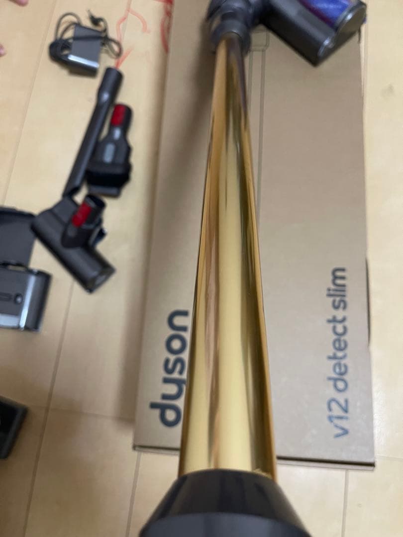 Dyson v12 sv30 detect slim 掃除機