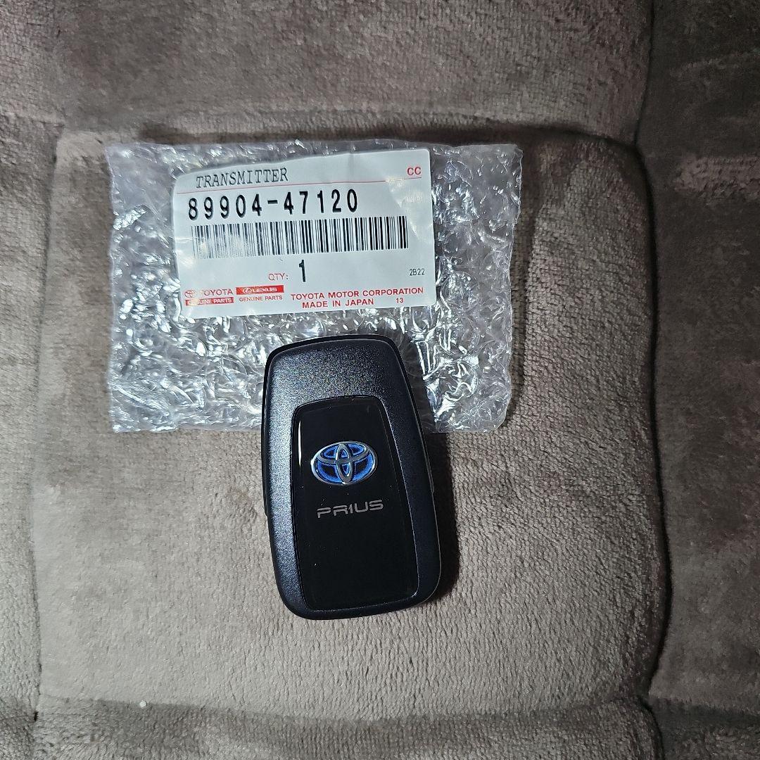 【未登録品】新品 トヨタ純正 スマートキー プリウス 89904-47120