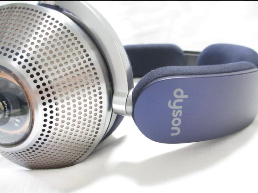 美品ダイソン　ゾーン　ワイヤレスヘッドフォンDyson Zone