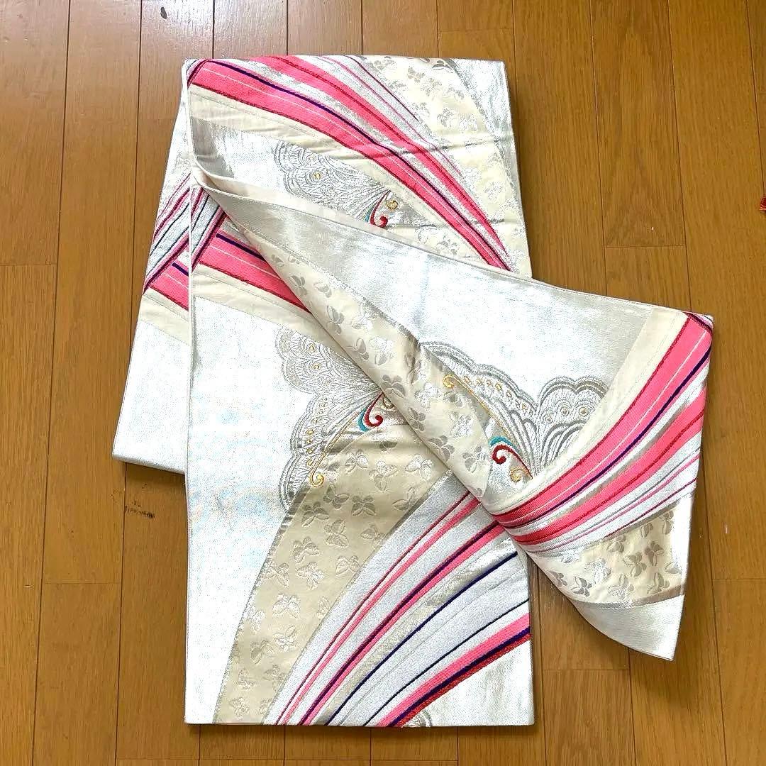 縁起の良い吉祥紋様、振袖フルセット 上品　ローズピンク　鶴　桜観世水　金コマ刺繍