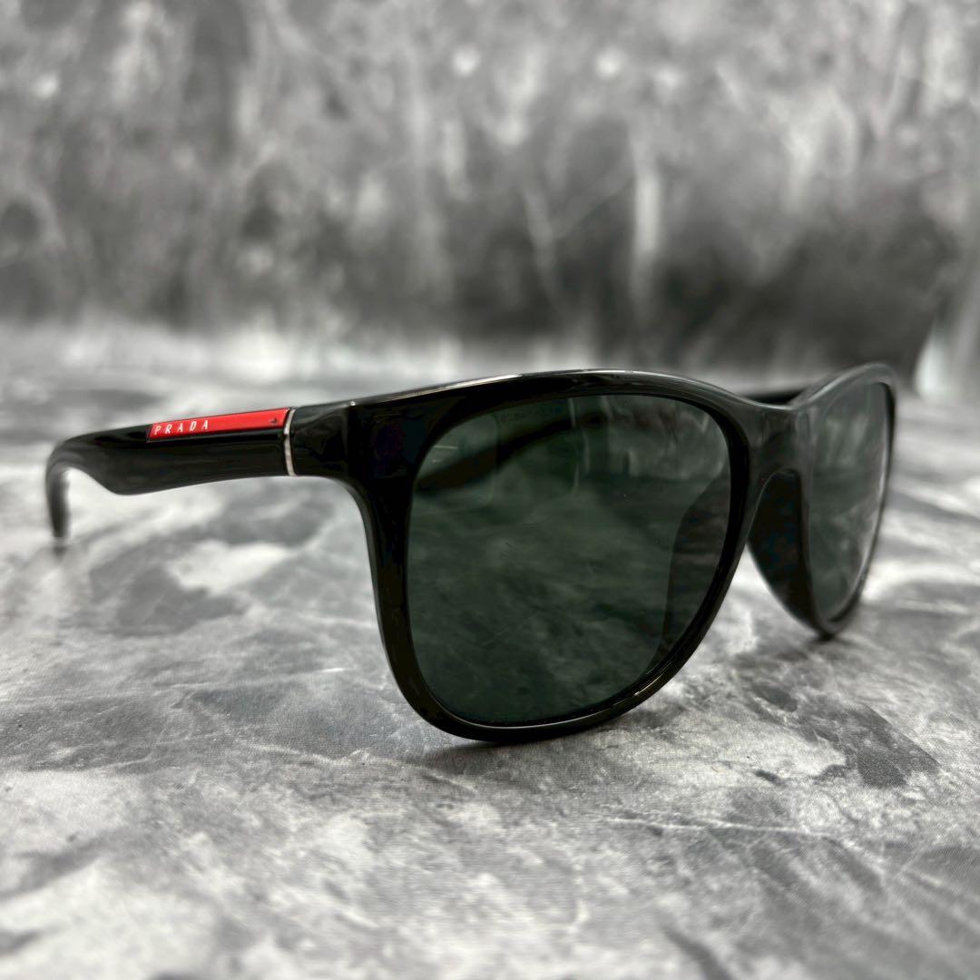 PRADA サングラス　SPS03O ウェリントン型　グリーンレンズ
