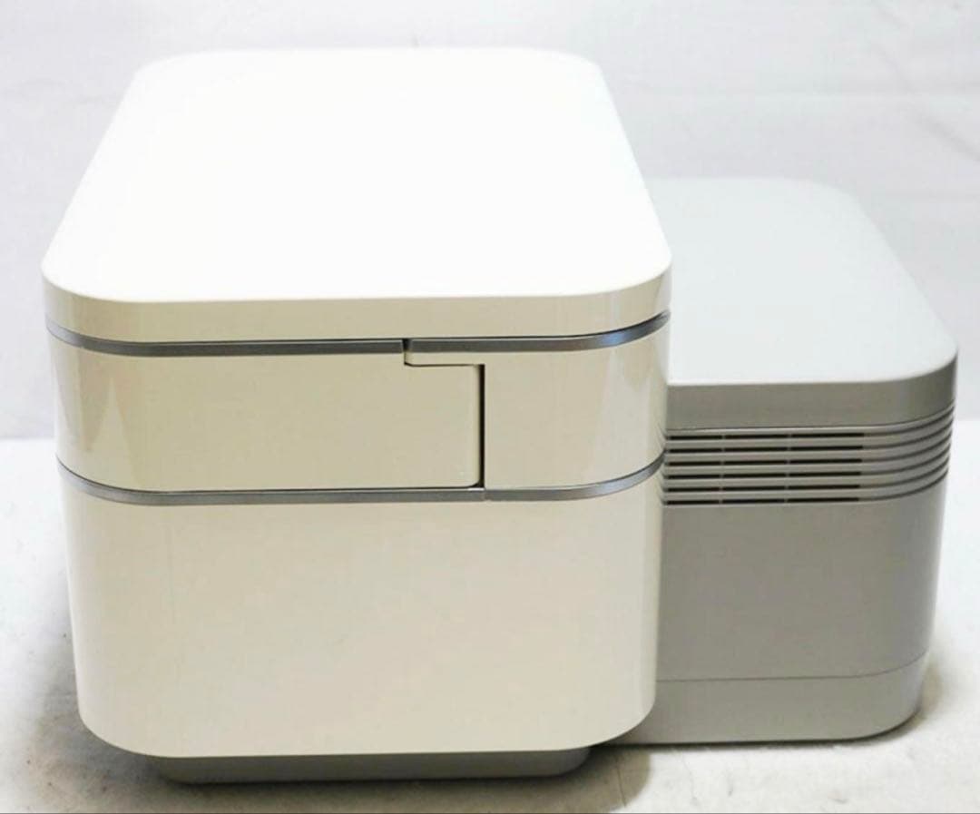 サキナ saguna 美顔器 LEDミラー付き 約４０万した美顔器がなんと、、、