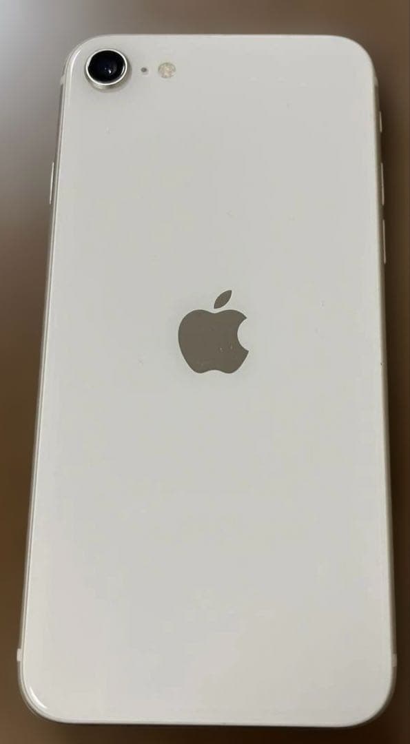 iPhone se3世代 64GB