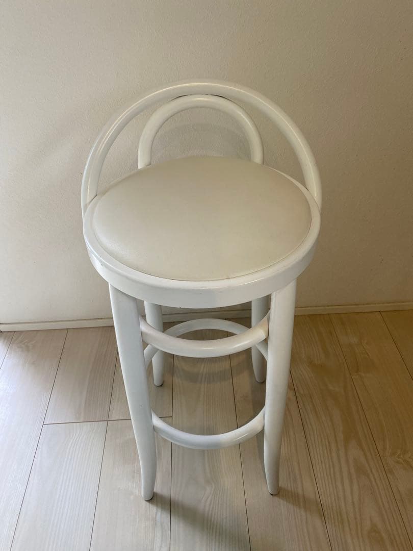 秋田木工ホワイト 背もたれ付きスツール1脚