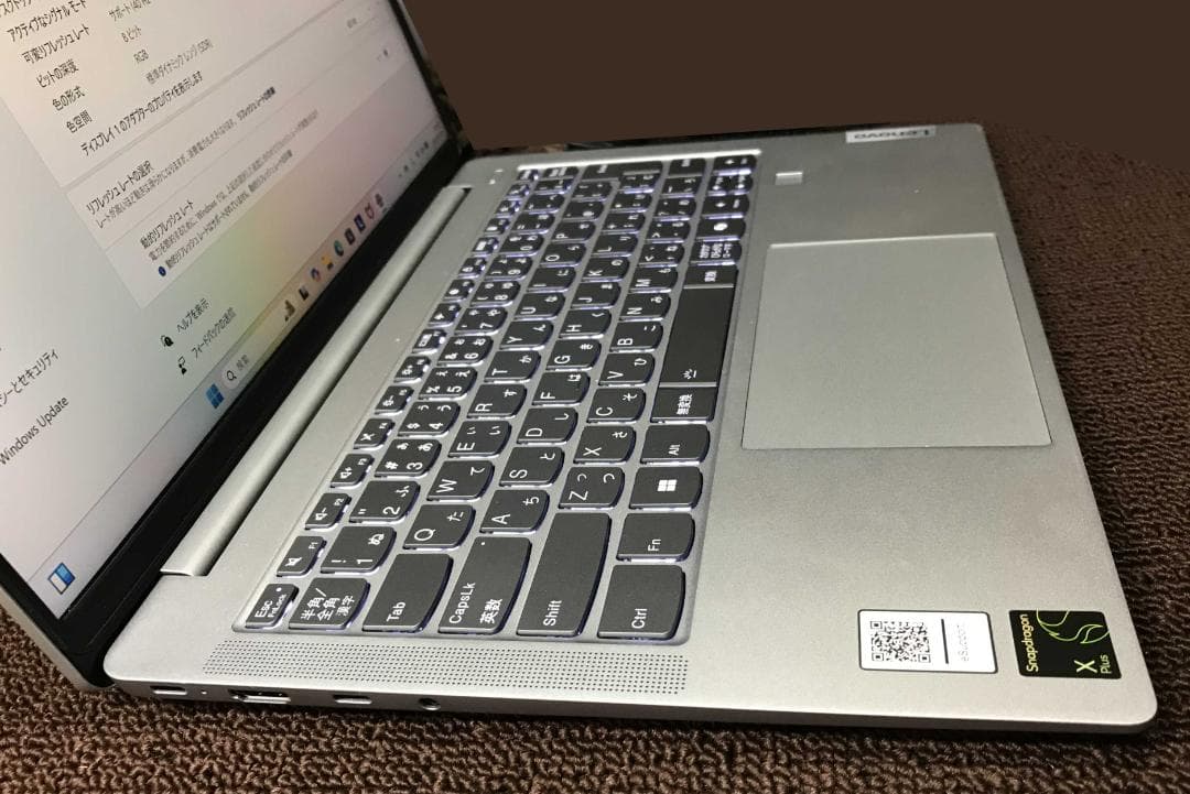 Windowsノート本体 Lenovo IdeaPad snapdragon x plus 32GB