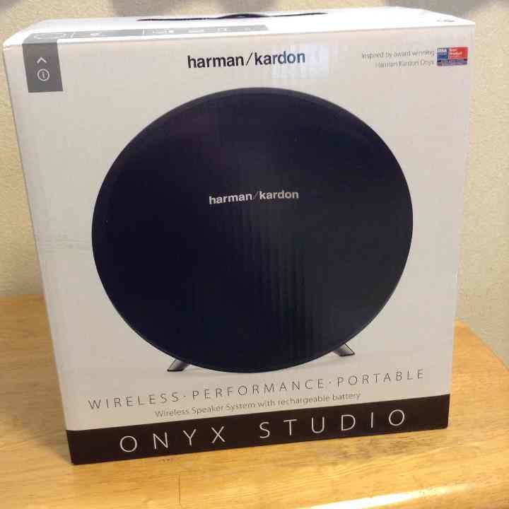 スピーカー！スマホとつなげられる！