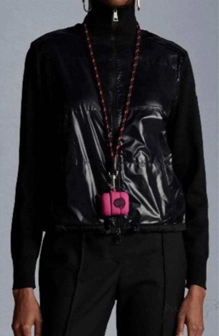 新品未使用　モンクレ　AirPods AirPods ケース