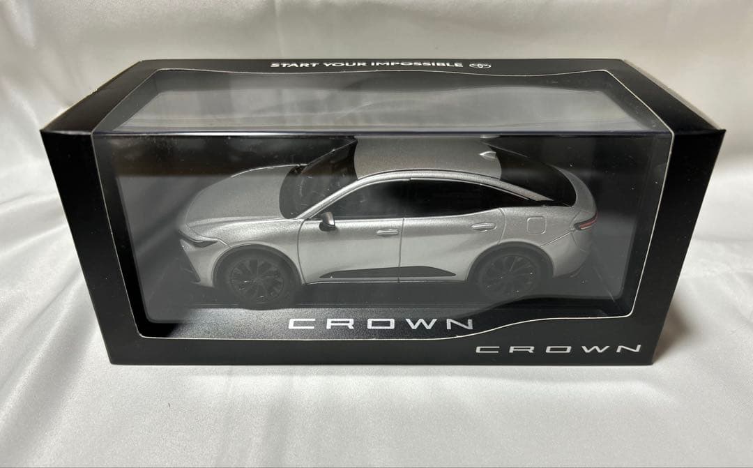 トヨタ　クラウン 1/30 カラーサンプル　プレシャスシルバー