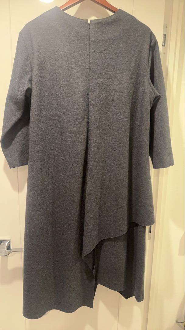 【新品タグ付】23区 アシンメトリー ワンピース LL