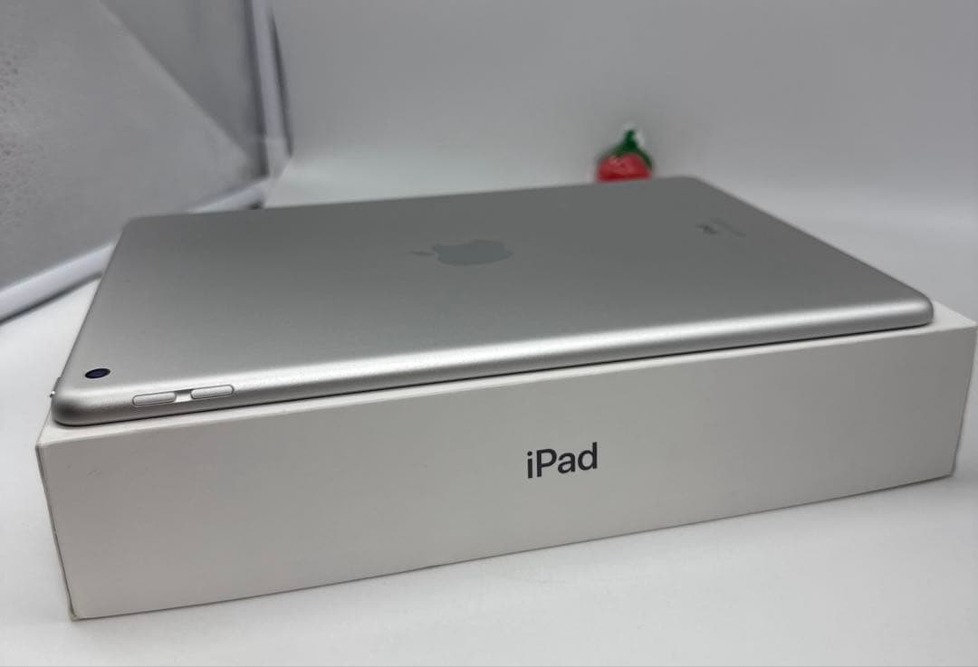 iPad 第８世代 32GB Wi-Fi バッテリー95%