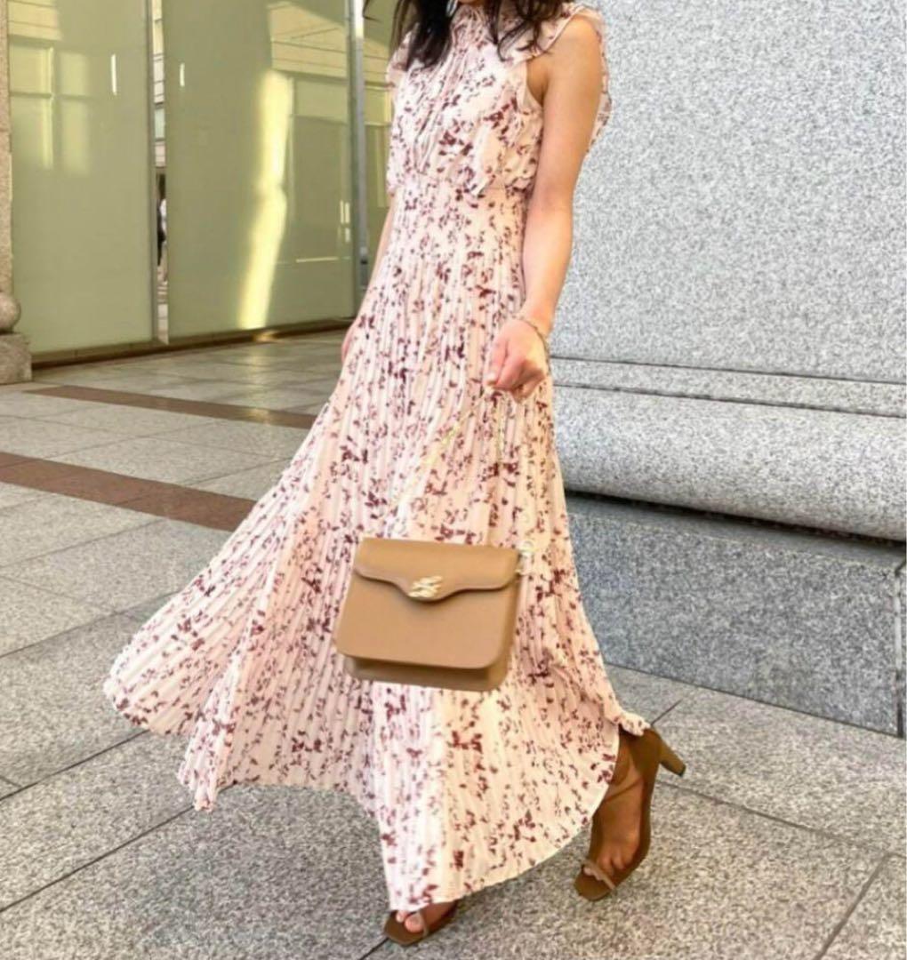 SNIDEL スナイデルSustainable フリルプリーツワンピース