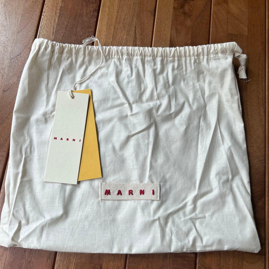 新品タグ付き　MARNI チェック柄 かごバッグ　マルニ