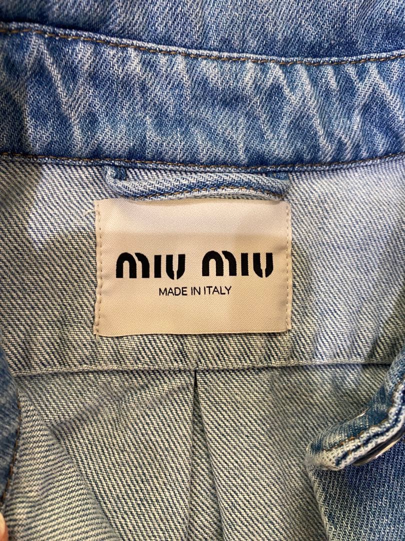 ミュウミュウのデニムジャケット