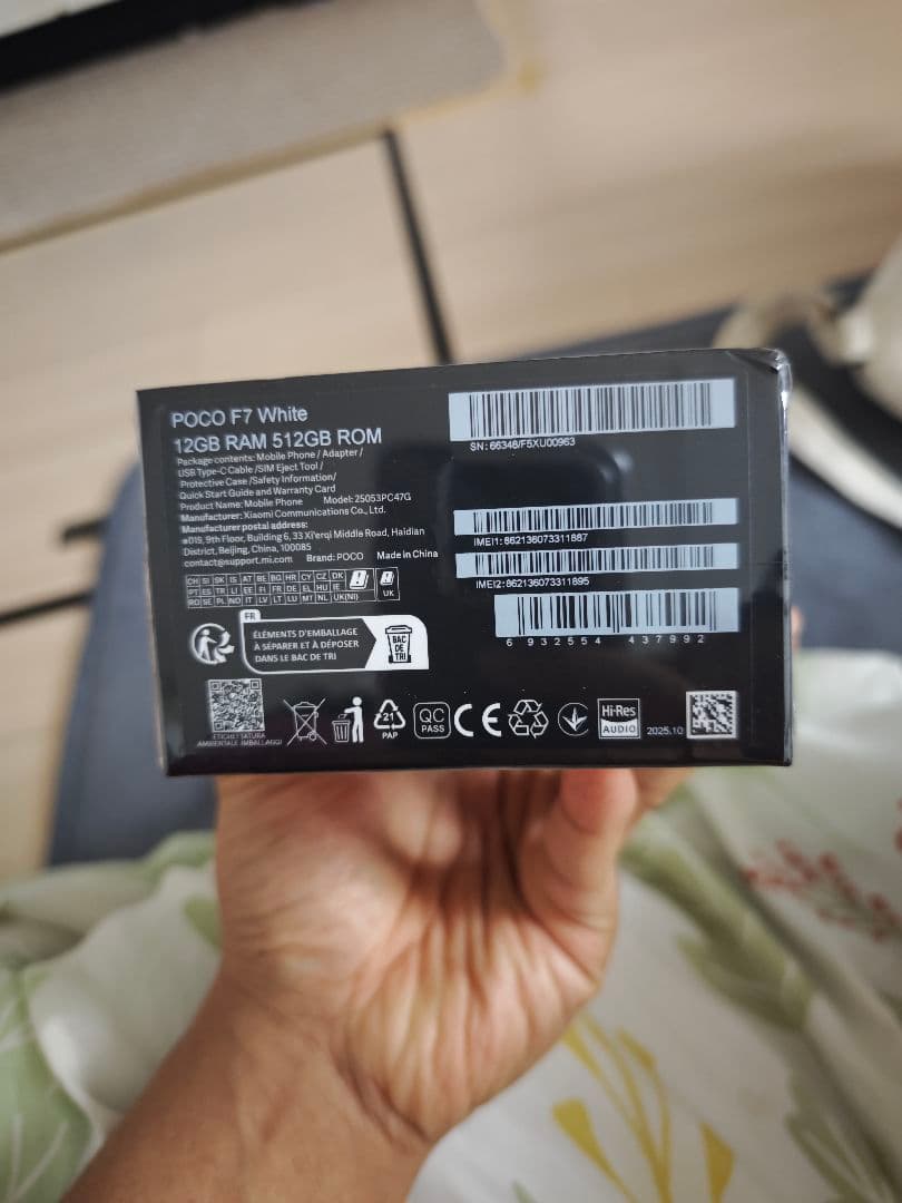 POCO F7 12/512 ホワイト SIM Free (Global版)