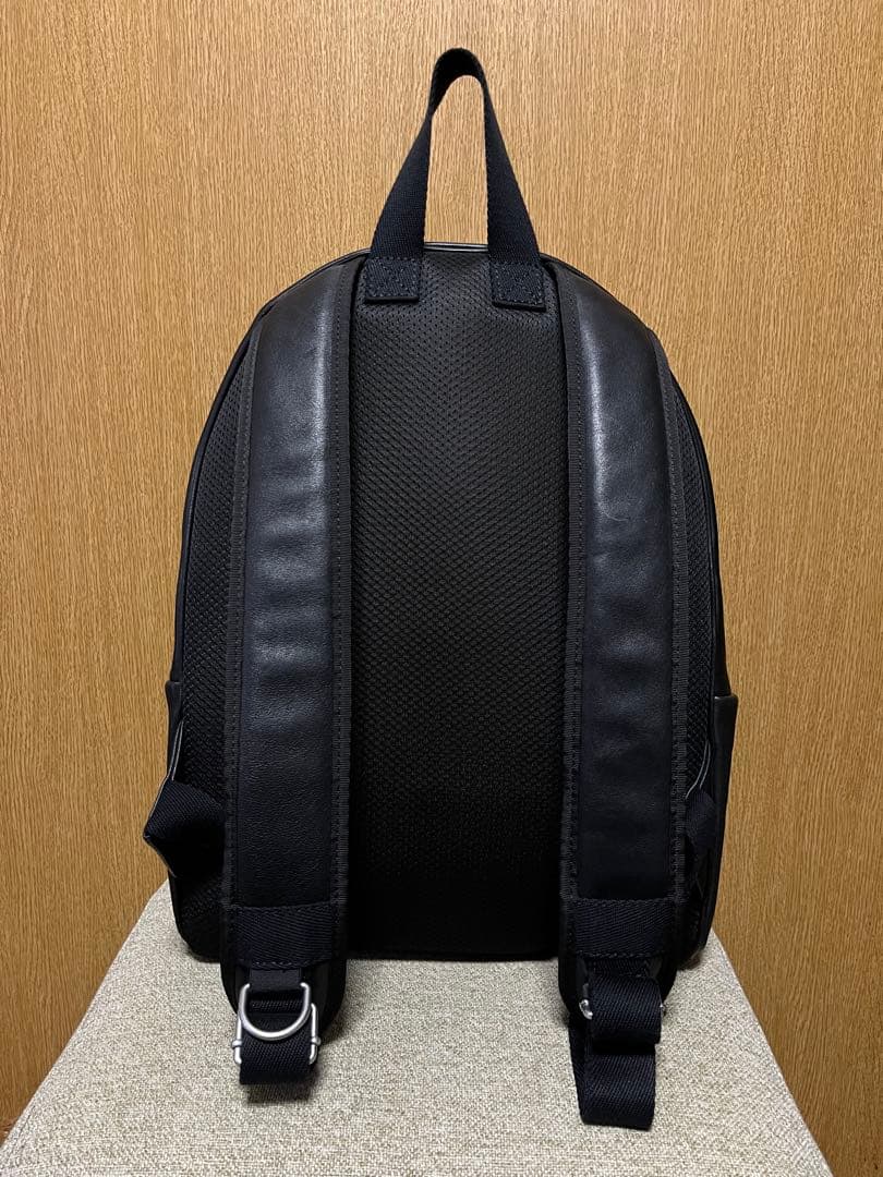 Maison Margielaメゾンマルジェラ ブラックレザーバックパック