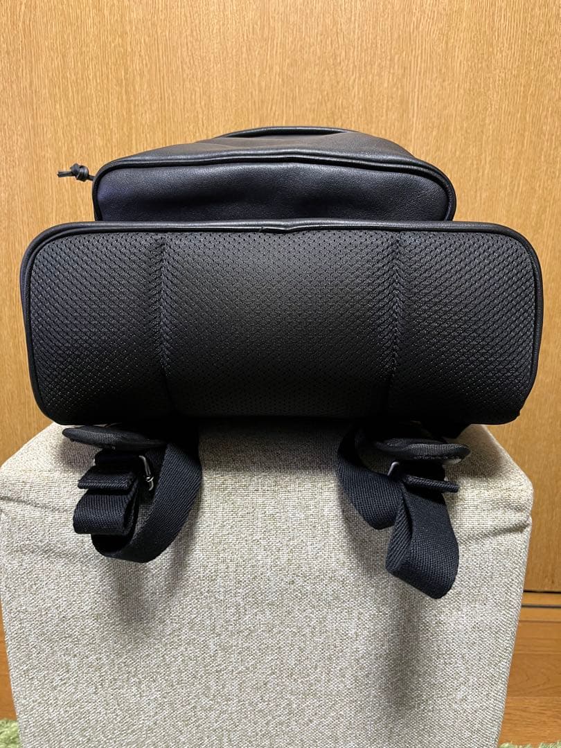 Maison Margielaメゾンマルジェラ ブラックレザーバックパック