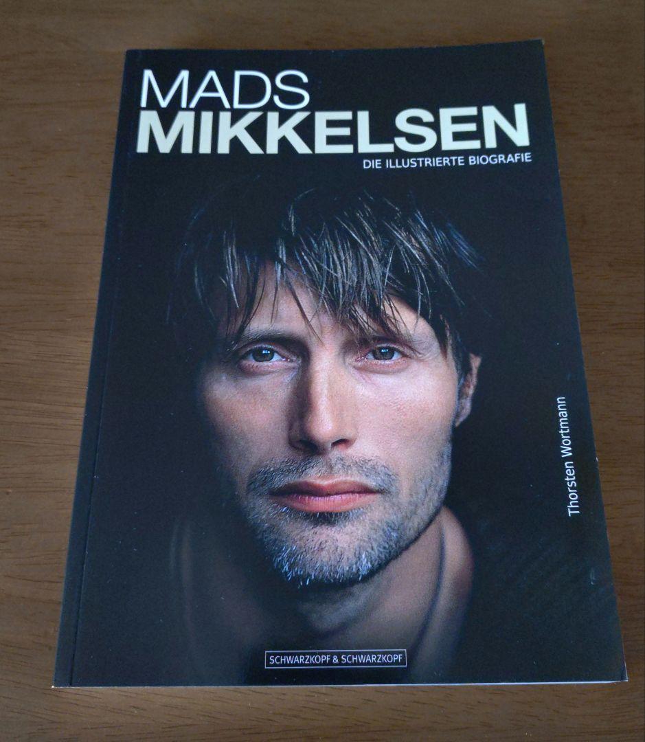 DIE ILLUSTRIERTE BIOGRAFIE　マッツ・ミケルセン