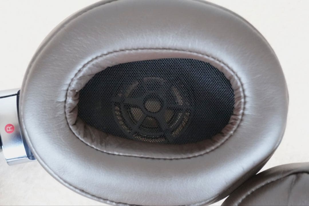 SONY ステレオヘッドホン MDR-1A（シルバー）