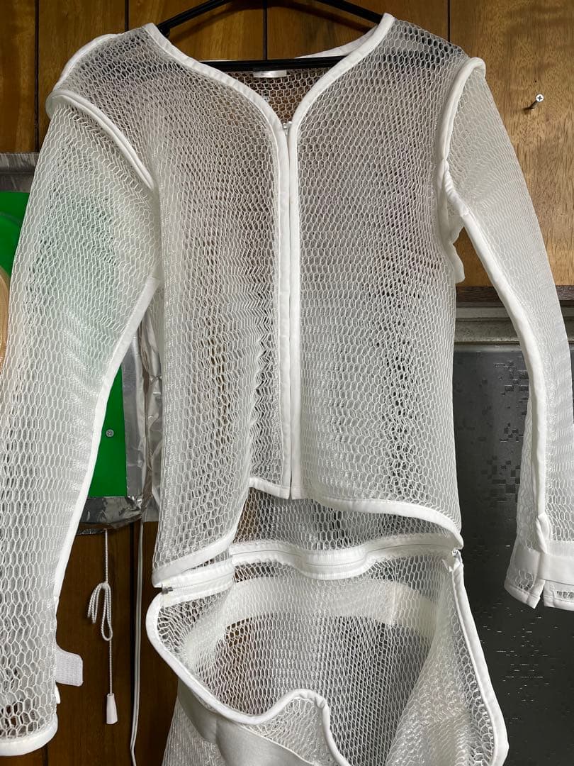 ハチ・ガードウェア 防護服　LL