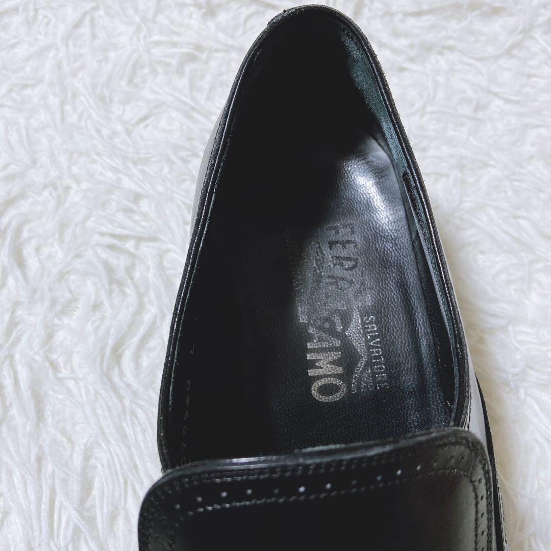 希少⭐️サルヴァトーレフェラガモ　ビジネスシューズ　パンチング加工　9D メンズ