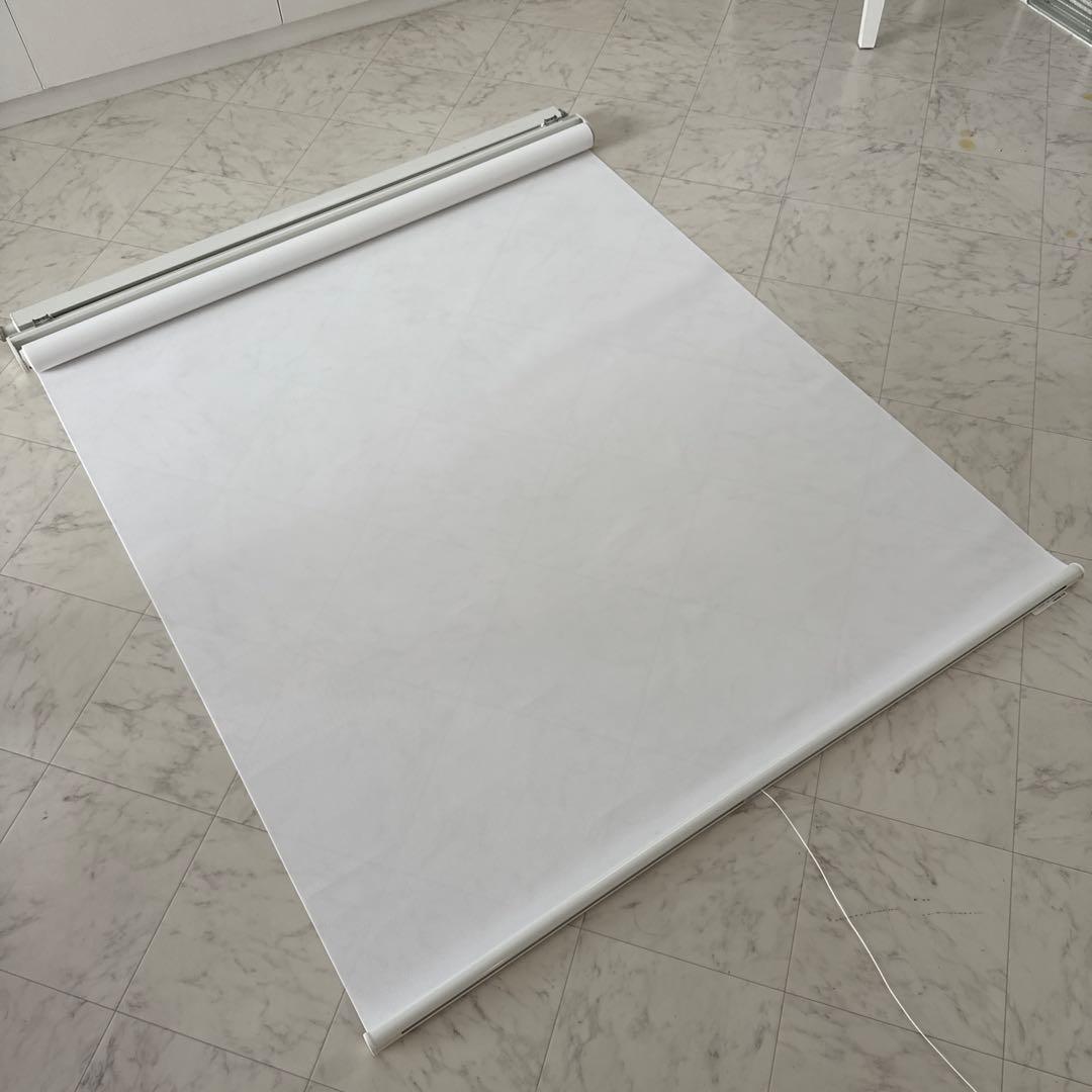 ロールスクリーン　防炎　プルコード色　バー付き