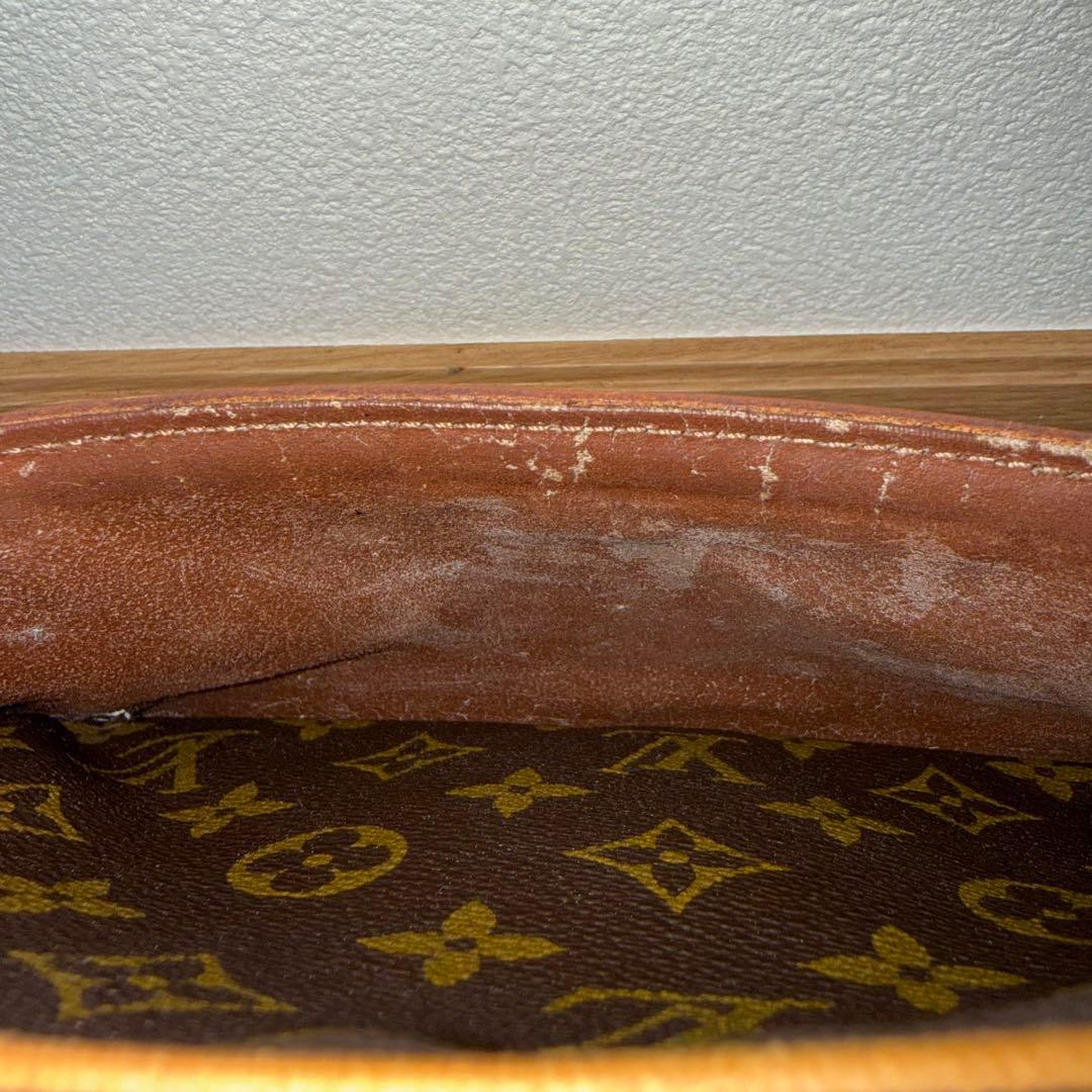 【良品】ルイヴィトン louis vuittonモノグラム クラッチバッグ