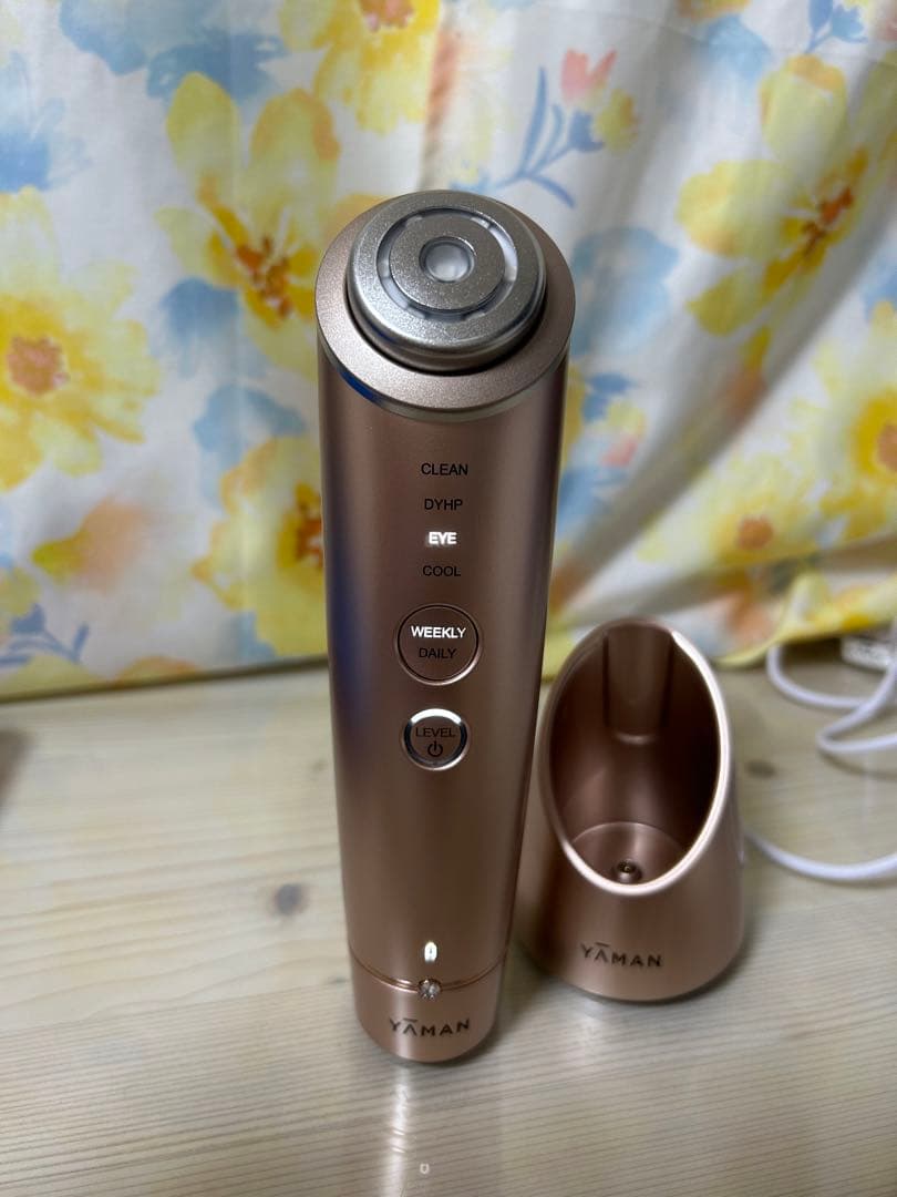 【動作確認済み！】YA-MAN美顔器 ゴールド 充電スタンド付き