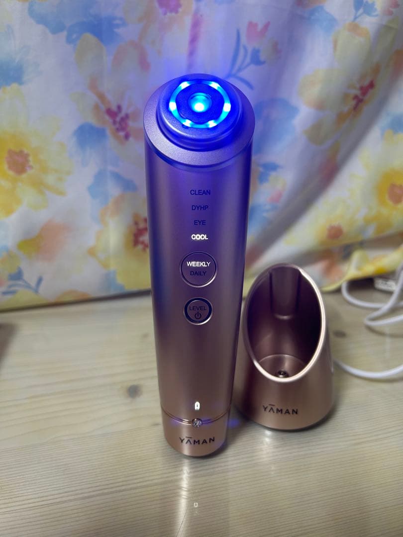 【動作確認済み！】YA-MAN美顔器 ゴールド 充電スタンド付き