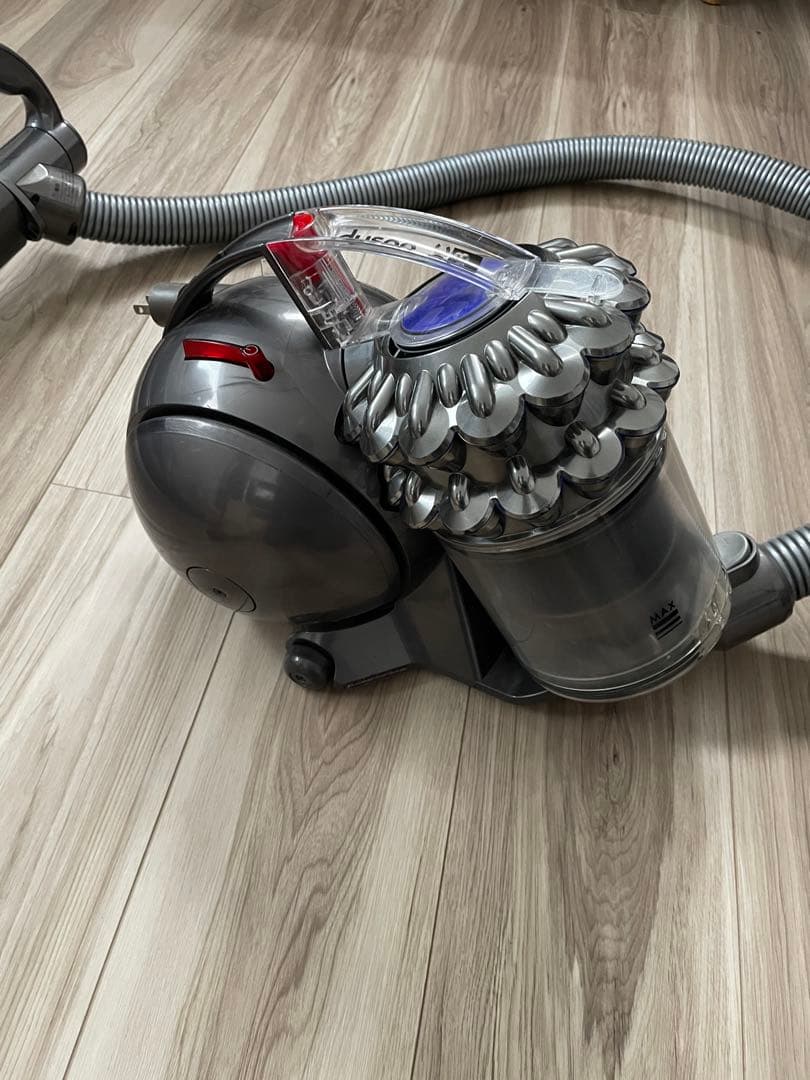Dyson 掃除機　DC63