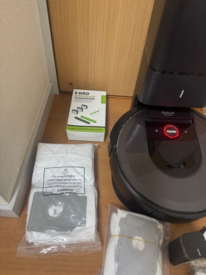 iRobot アイロボット　ルンバ Roomba ロボット掃除機　i7+