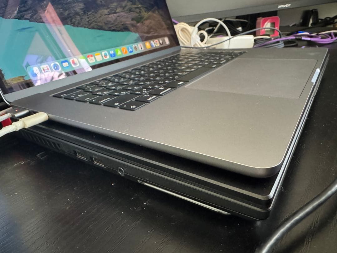 か*じ様 激安MacBook AIR 15インチ2023 M2 8G 256G