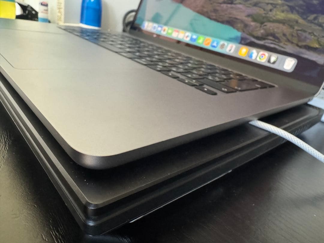 か*じ様 激安MacBook AIR 15インチ2023 M2 8G 256G