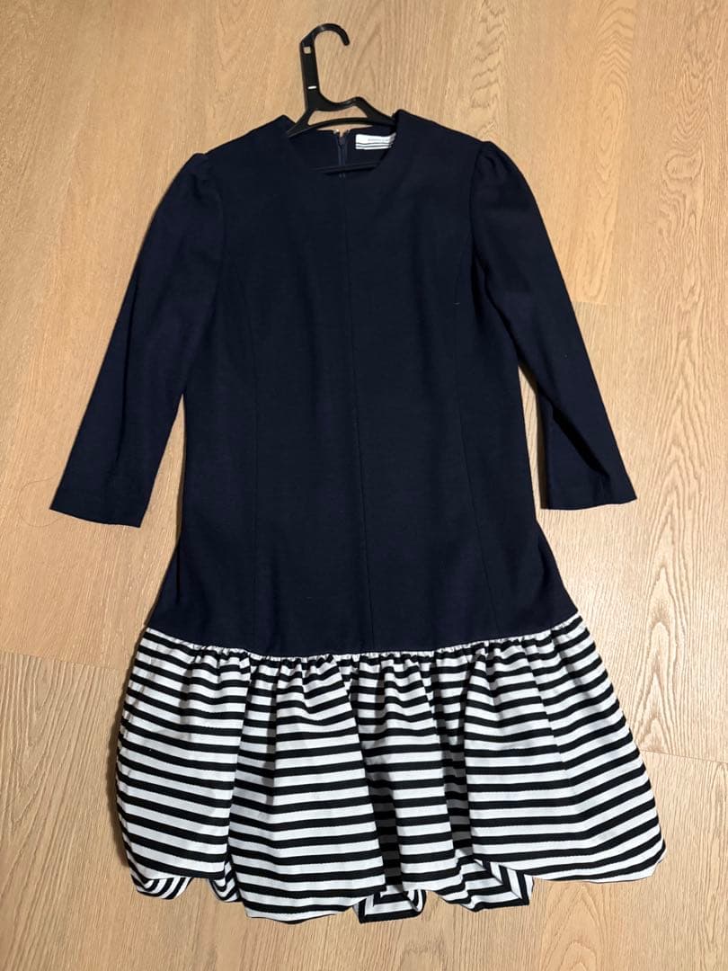 L*z様 【美品】ボーダーズアットバルコニー ワンピース ペプラム 36 ネイビ