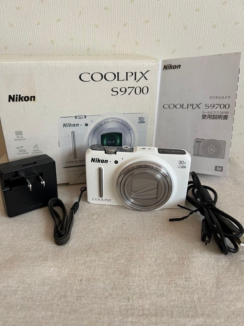 Nikon COOLPIX Ｓ9700 コンパクトデジタルカメラ