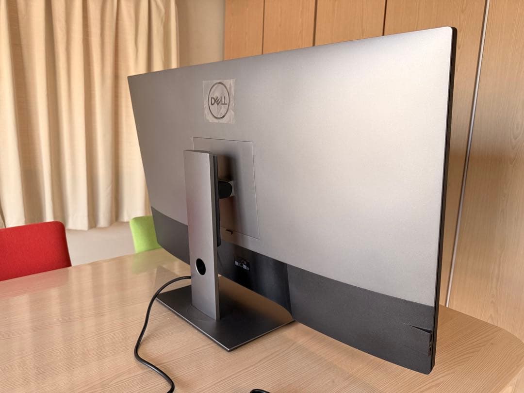 DELL ディスプレイ U4320Q