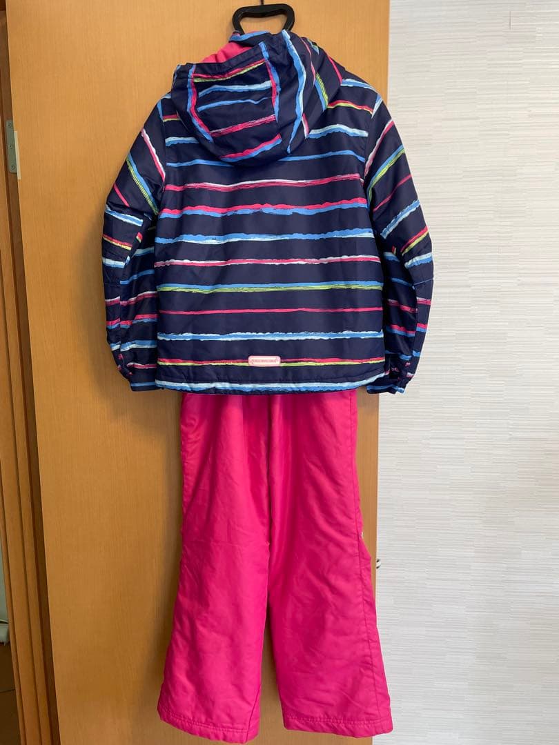 子ども用　スキーウェア　2セット　130&140 おまけ手袋3セット&パンツ